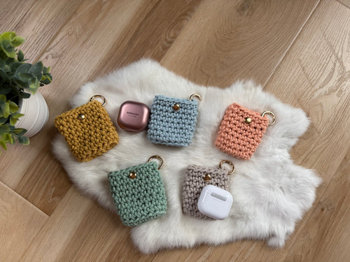 Air pod carrying case