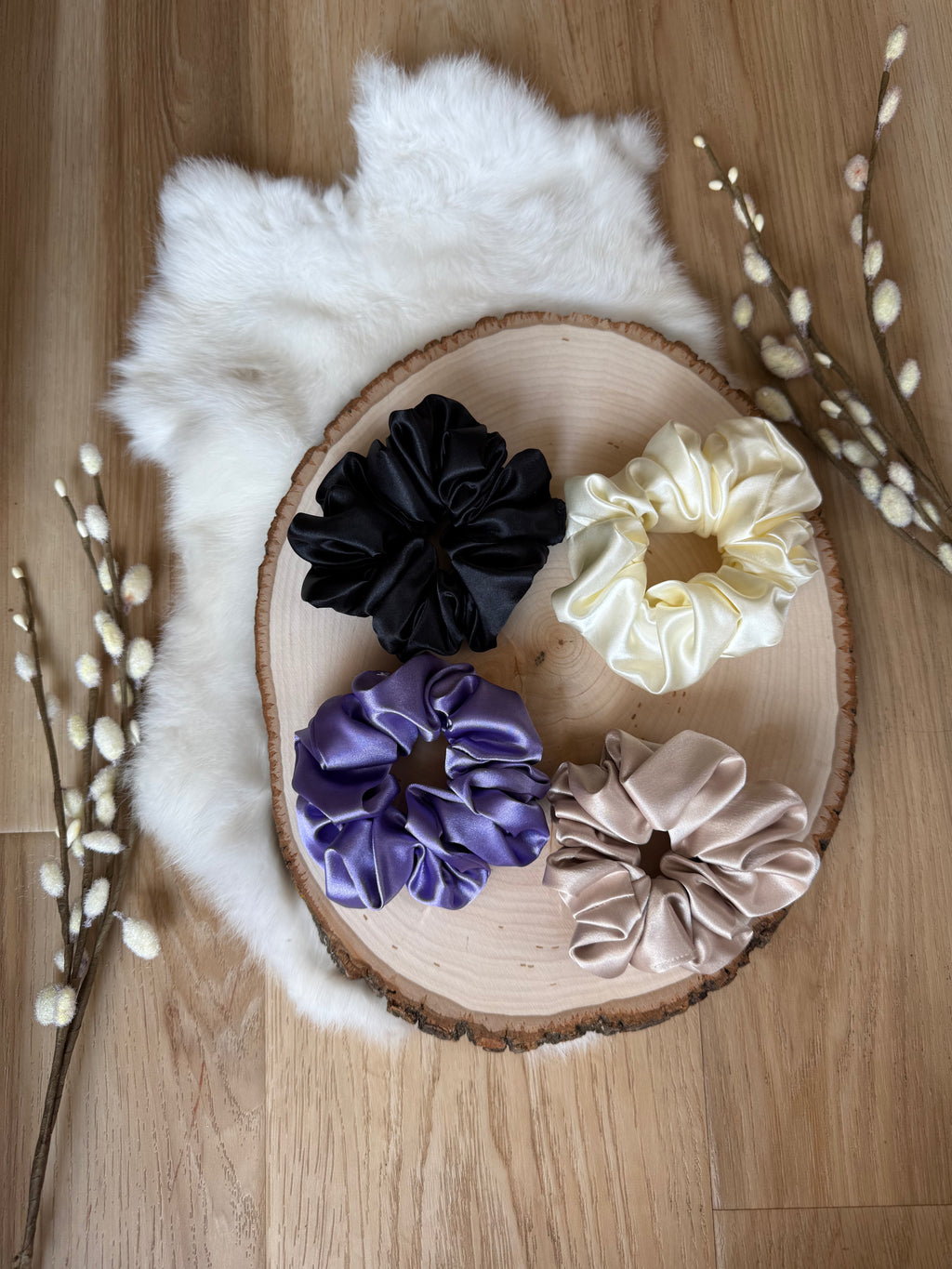 Satin scrunchie - solid colors (medium size)