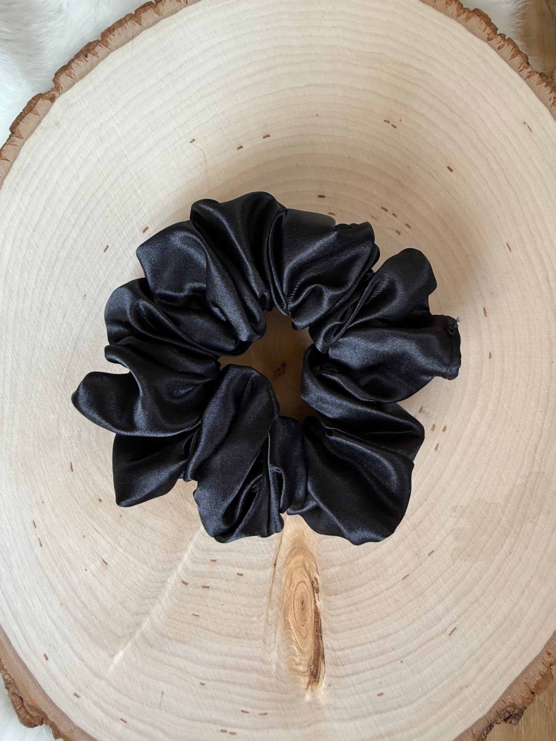 Satin scrunchie - solid colors (medium size)