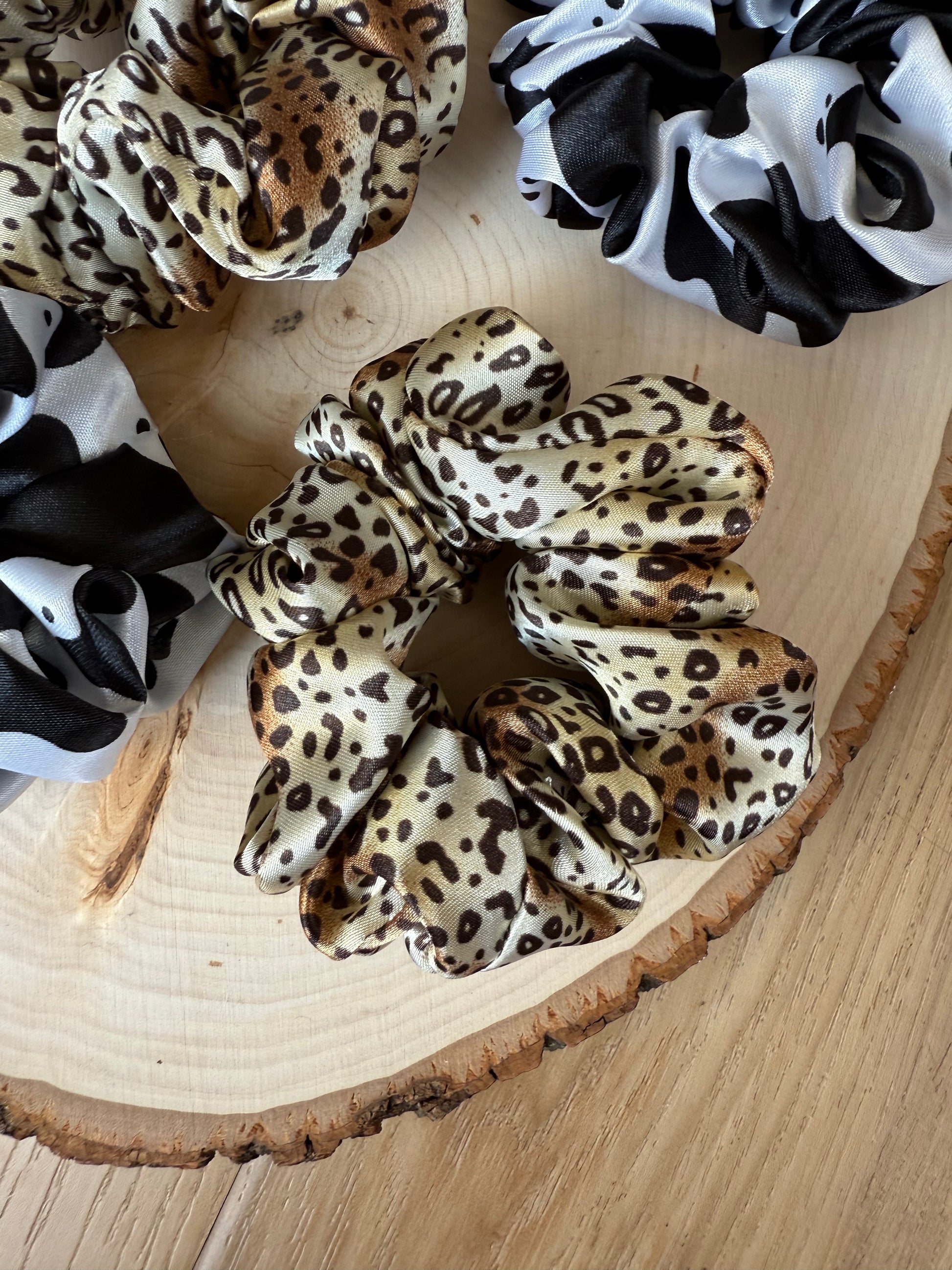 Satin scrunchie - prints (medium size)