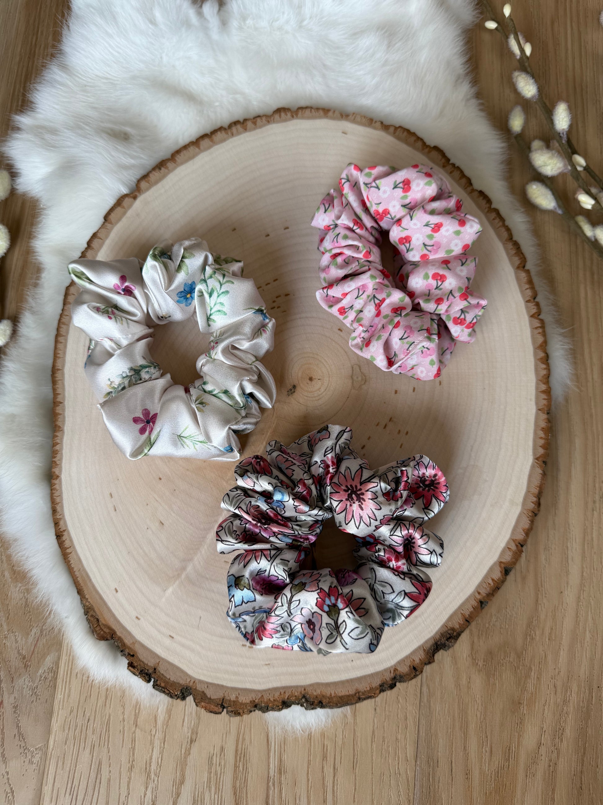 Satin scrunchie - prints (medium size)