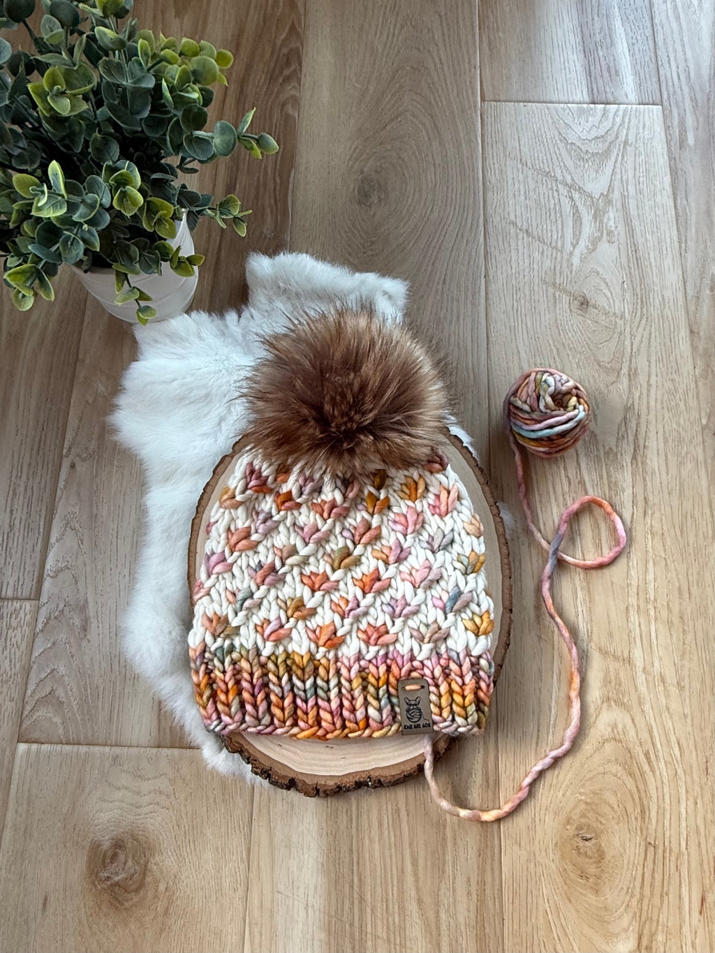 Merino wool knit hat - fall leaves