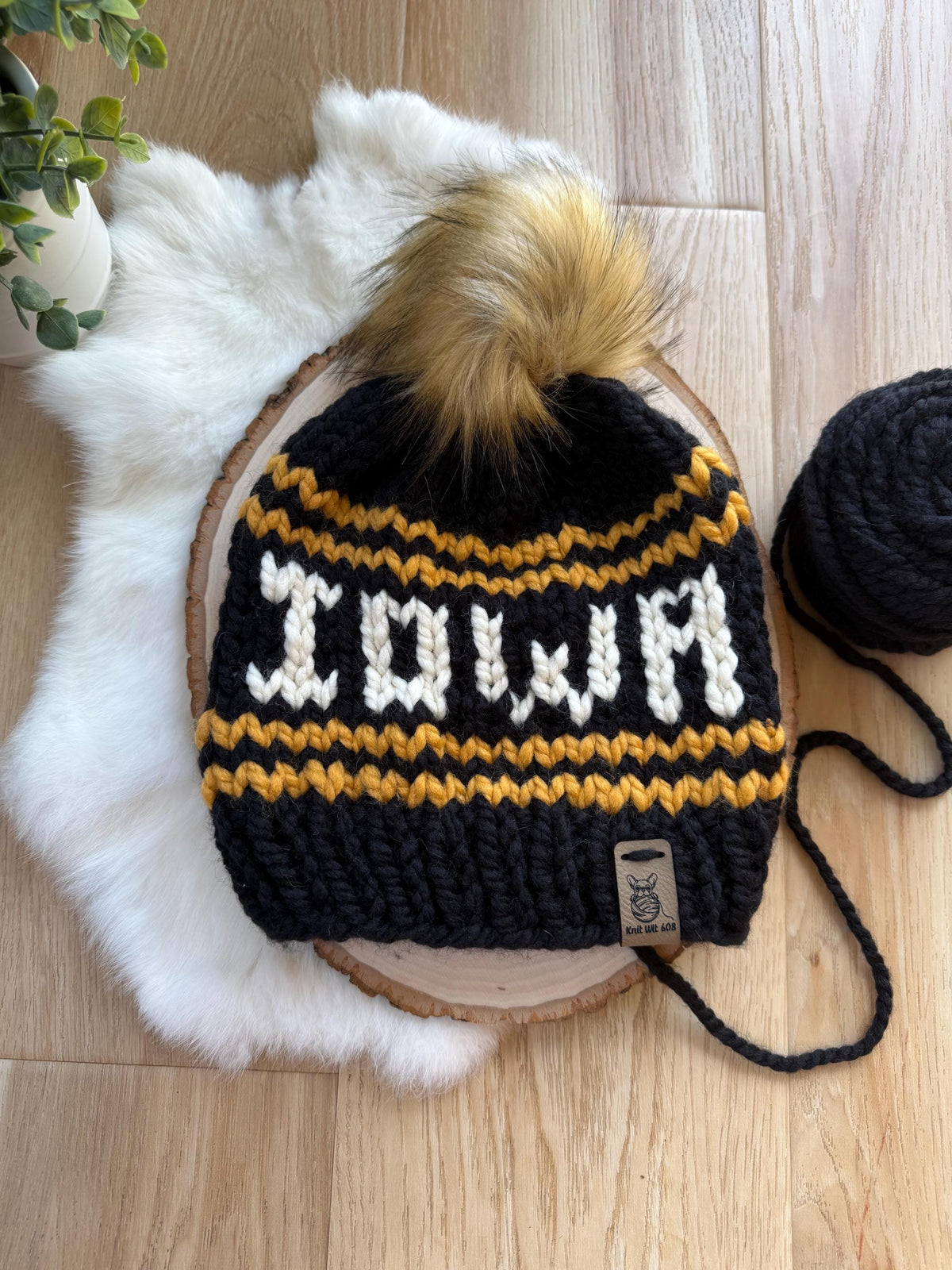 Iowa winter hat, black and yellow knit hat, Iowa Hawkeye color hat