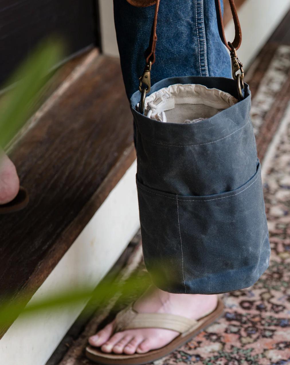 Project tote, knitting bag, knitting organizer crochet bag, craft tote bucket bag