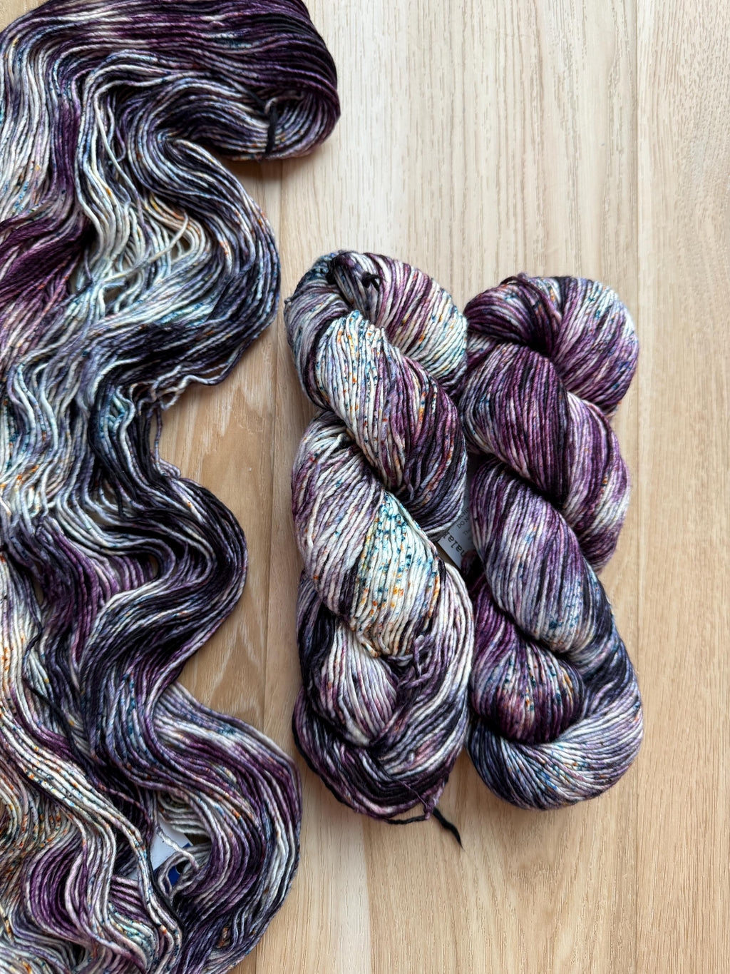 Malabrigo washted Yarn Ursula – Worsted Weight Superwash Merino Wool, Hand Dyed Soft Yarn, worsted weight wool yarn, black purple yarn