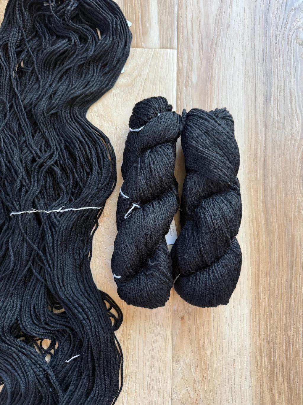 Malabrigo Rios Black Yarn Worsted Weight Superwash Merino Wool, Hand Dyed Soft Yarn, 4 Ply Knitting Yarn