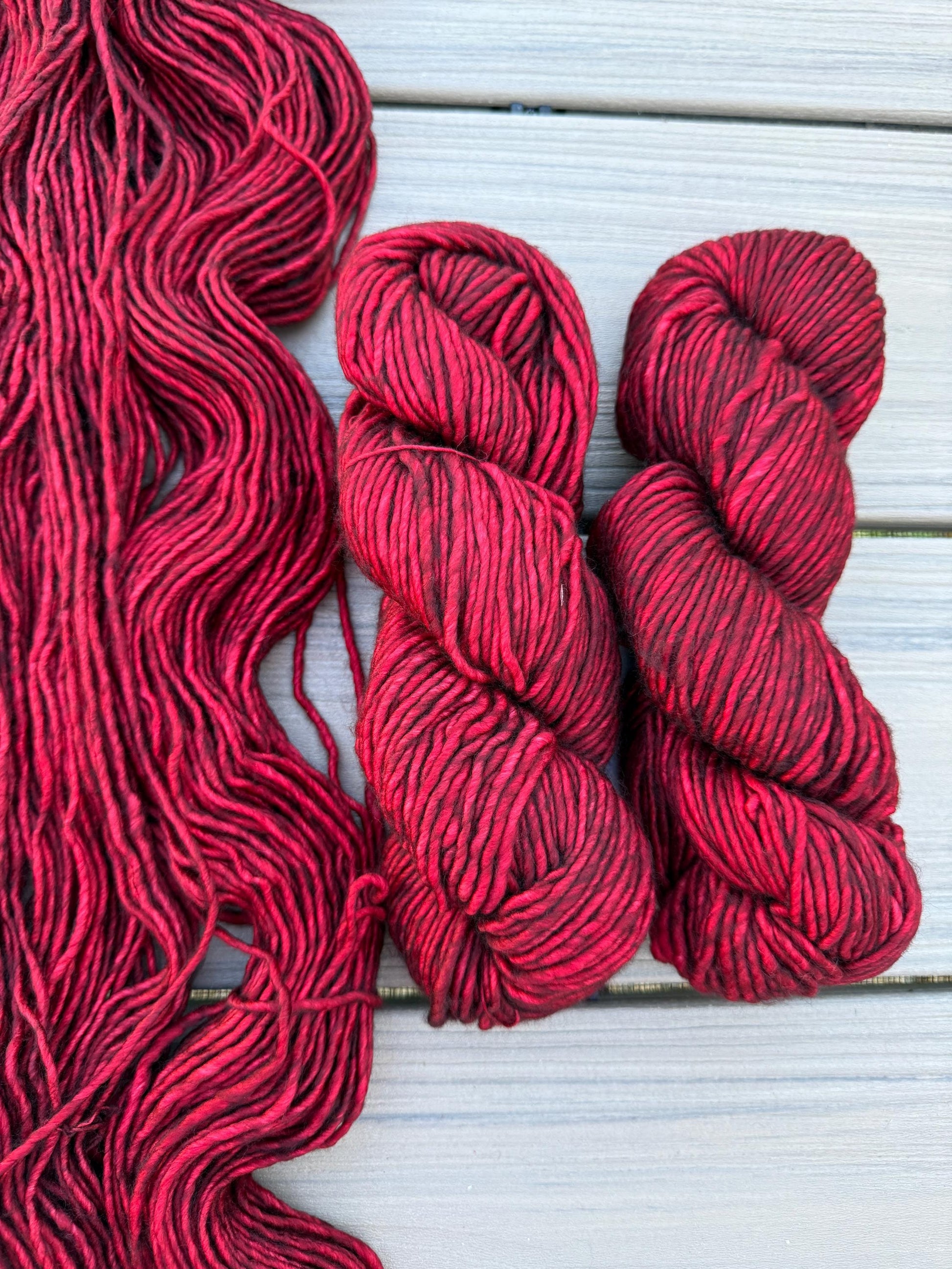 Malabrigo Mecha Cereza Red Yarn – Bulky Weight Superwash Merino Wool, Hand Dyed Soft Single-Ply Yarn, size 5 yearn