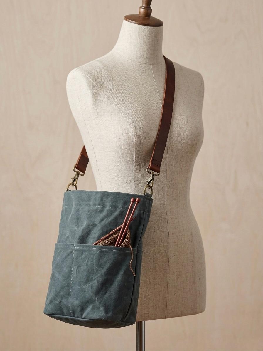Knitting Project bag w pockets (medium), customized knitting project bag, craft supply/tool PLUS handmade stitch marker