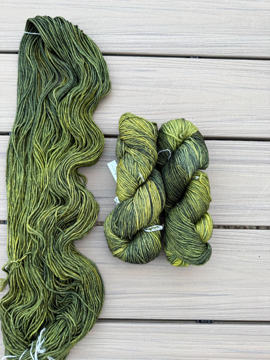 Malabrigo Rios Ivy green wool yarn hand dyed superwash merino wool yarn (worsted yarn)