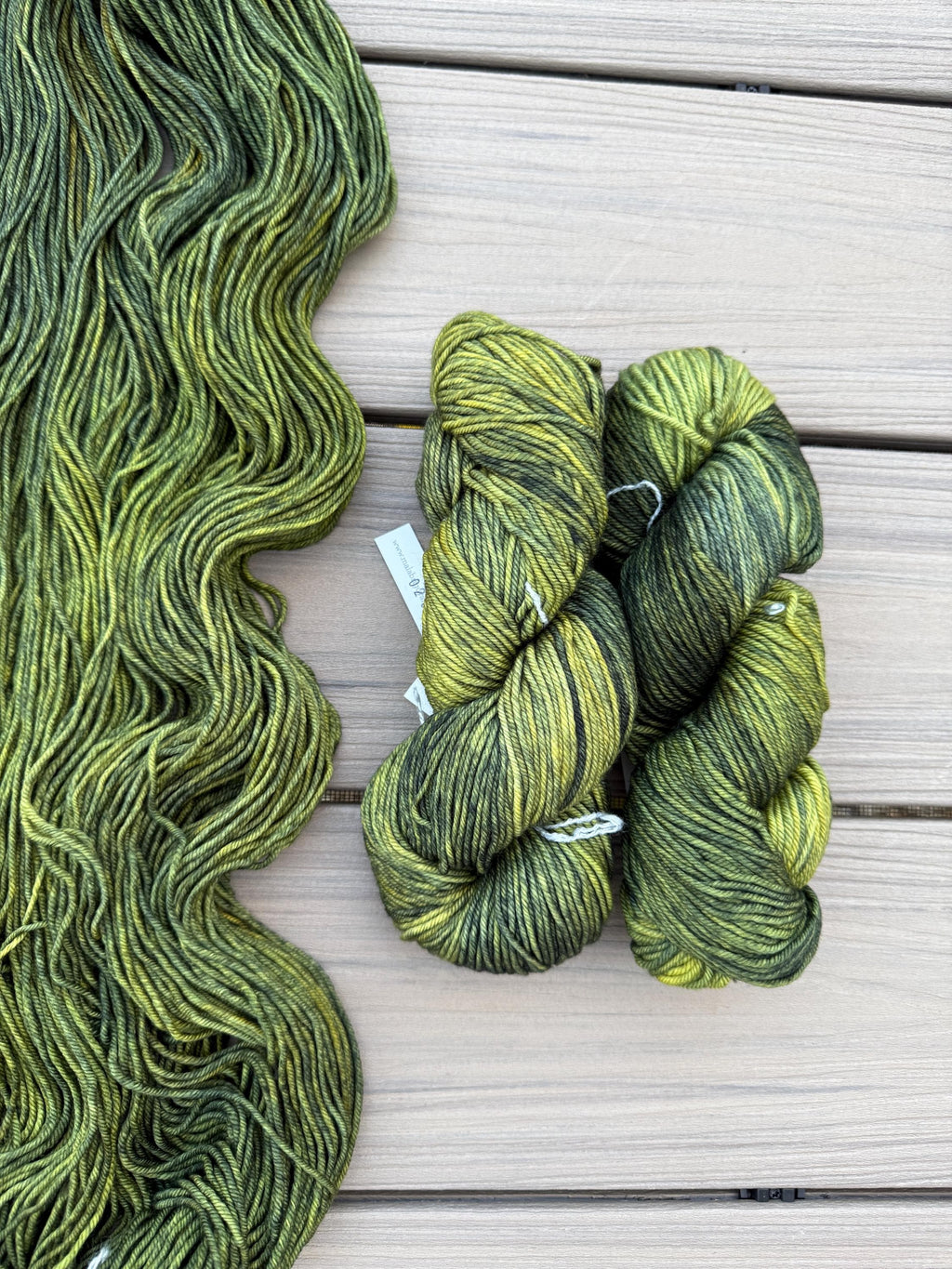 Malabrigo Rios Ivy green wool yarn hand dyed superwash merino wool yarn (worsted yarn)