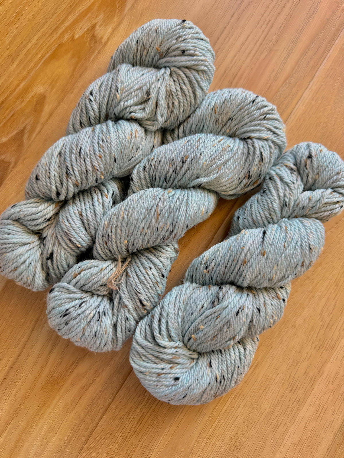 Blue Sky Fibers Woolstok Tweed -Snow drift fine highland wool grey/light blue tweed yarn aran weight